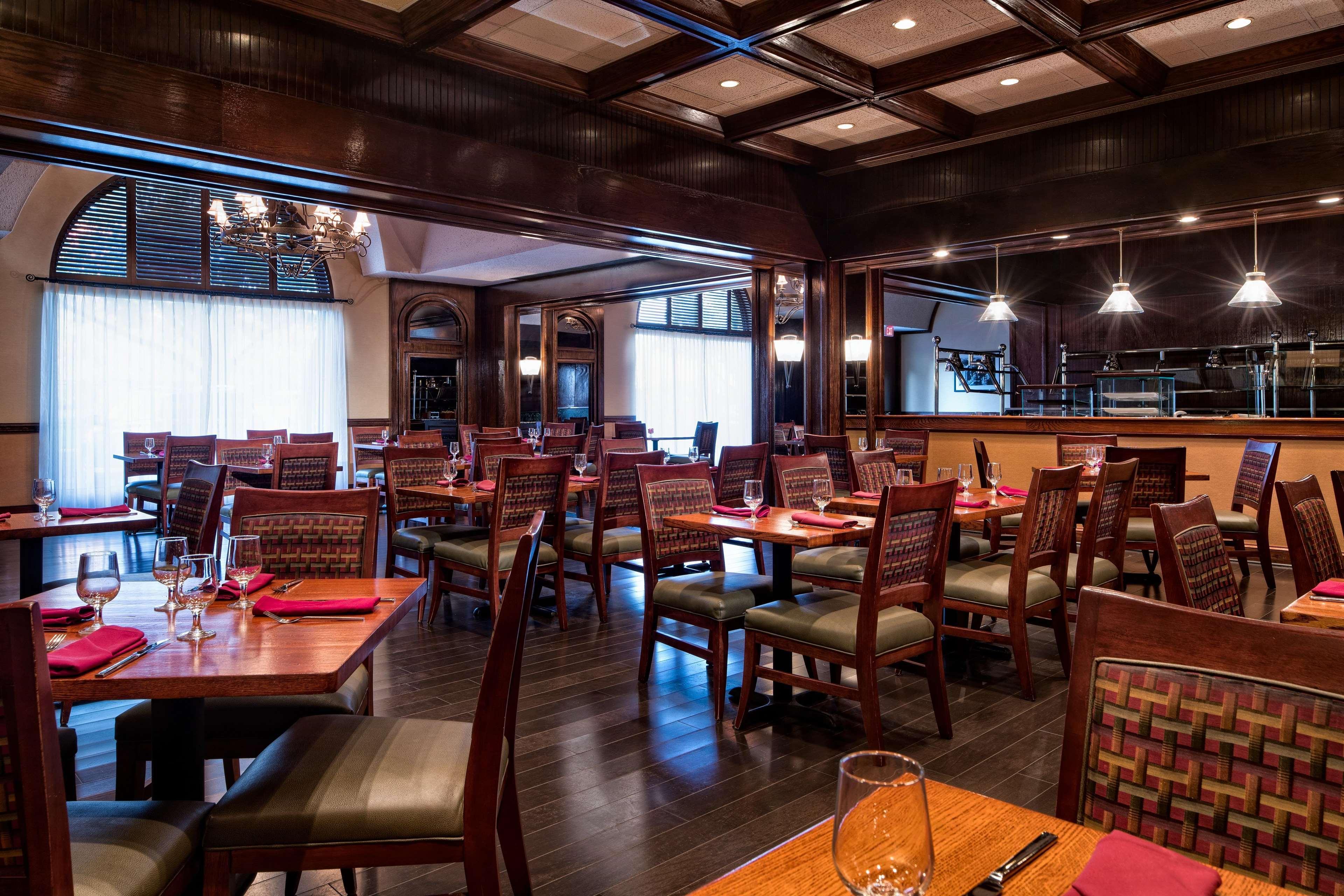 Готель Doubletree By Hilton Philadelphia Airport Екстер'єр фото