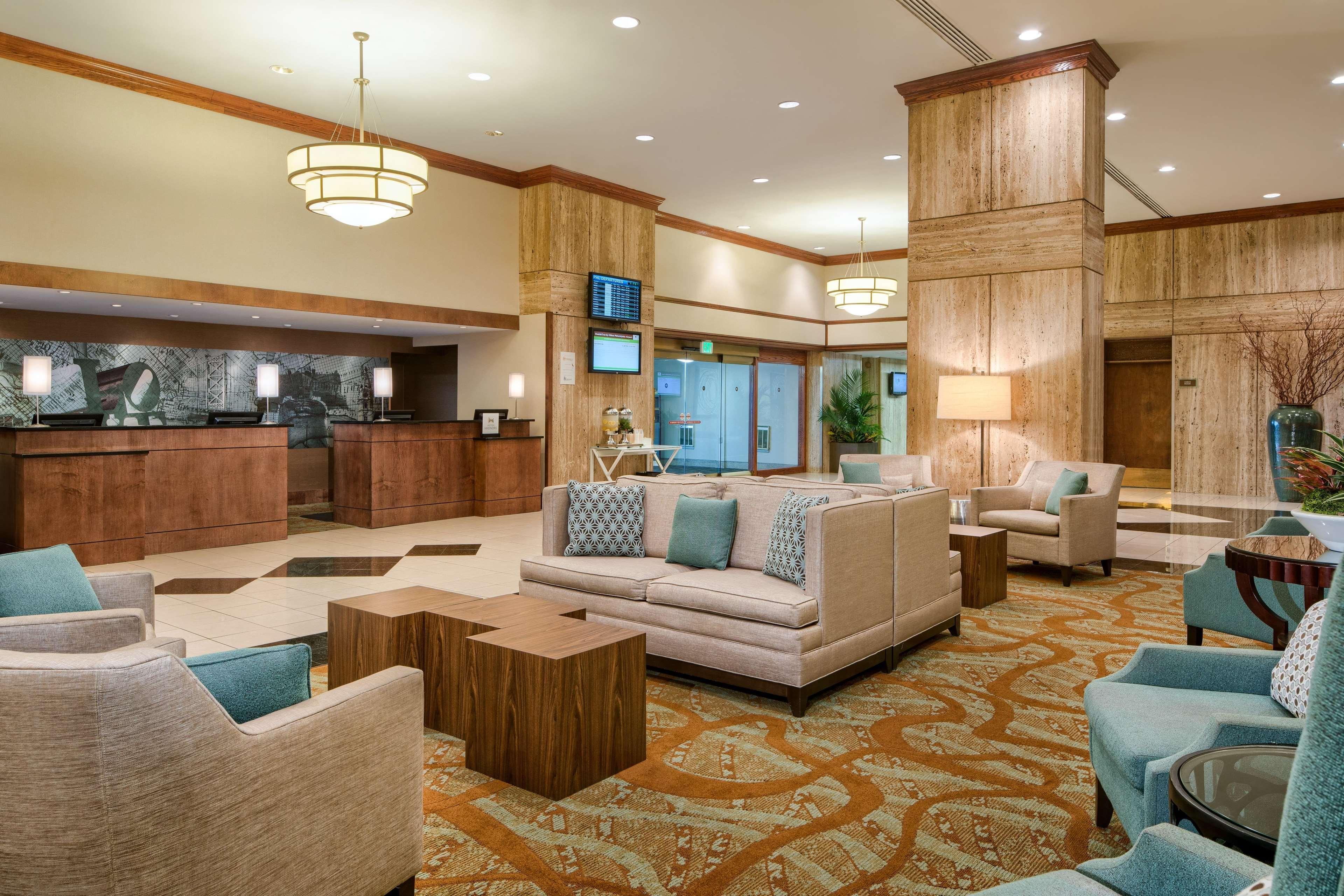 Готель Doubletree By Hilton Philadelphia Airport Екстер'єр фото