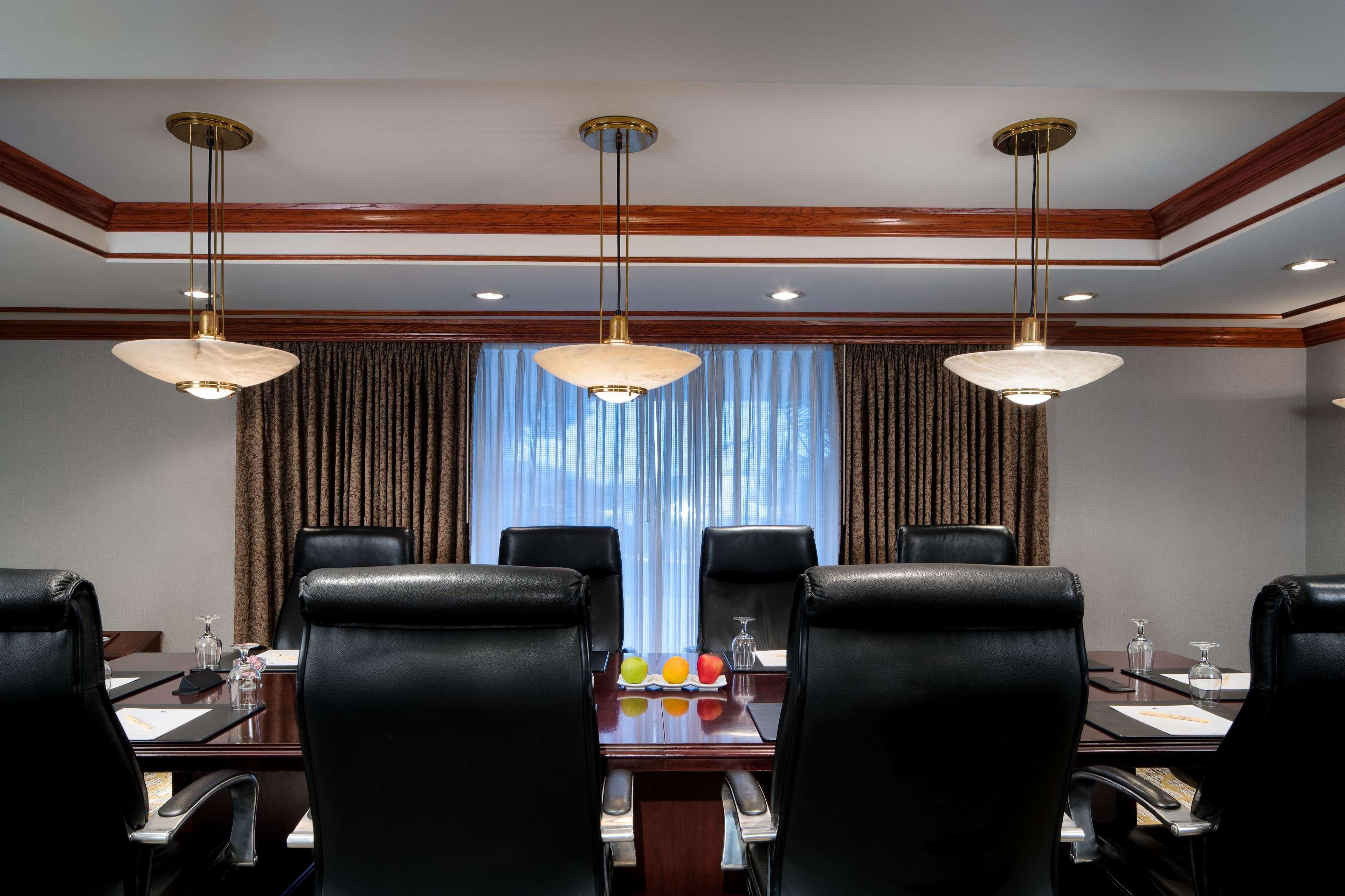 Готель Doubletree By Hilton Philadelphia Airport Екстер'єр фото