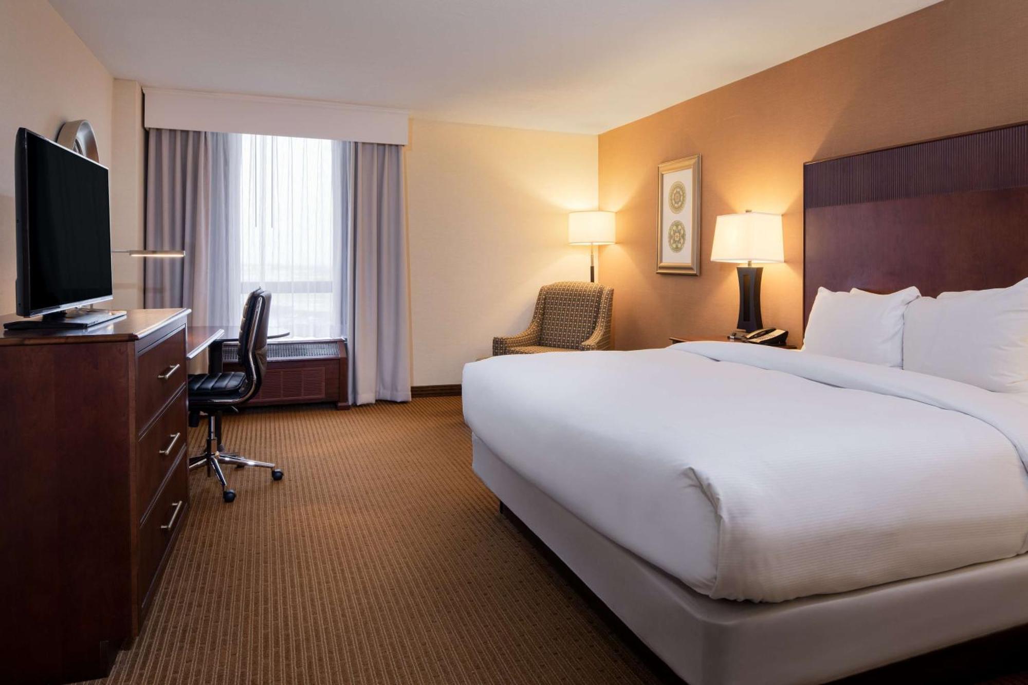 Готель Doubletree By Hilton Philadelphia Airport Екстер'єр фото