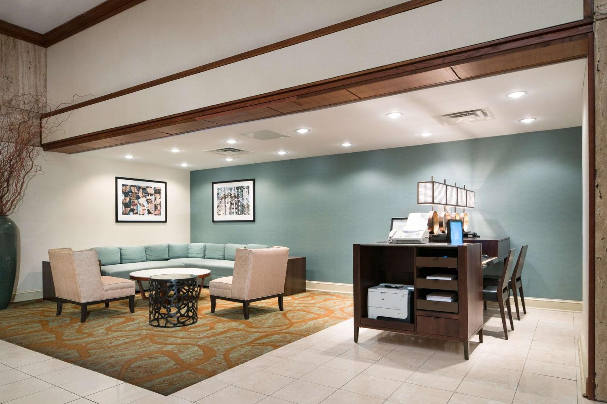 Готель Doubletree By Hilton Philadelphia Airport Екстер'єр фото