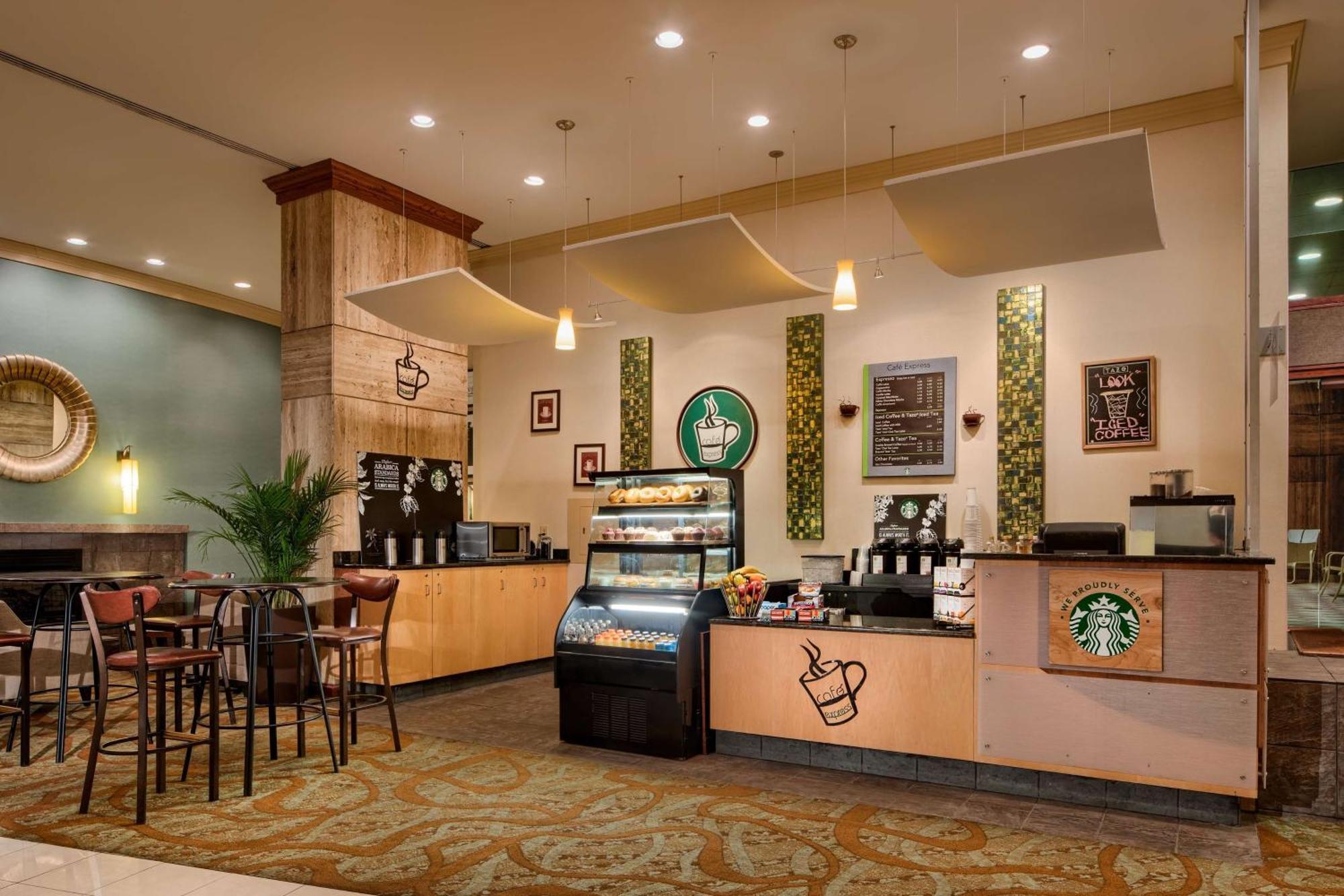 Готель Doubletree By Hilton Philadelphia Airport Екстер'єр фото