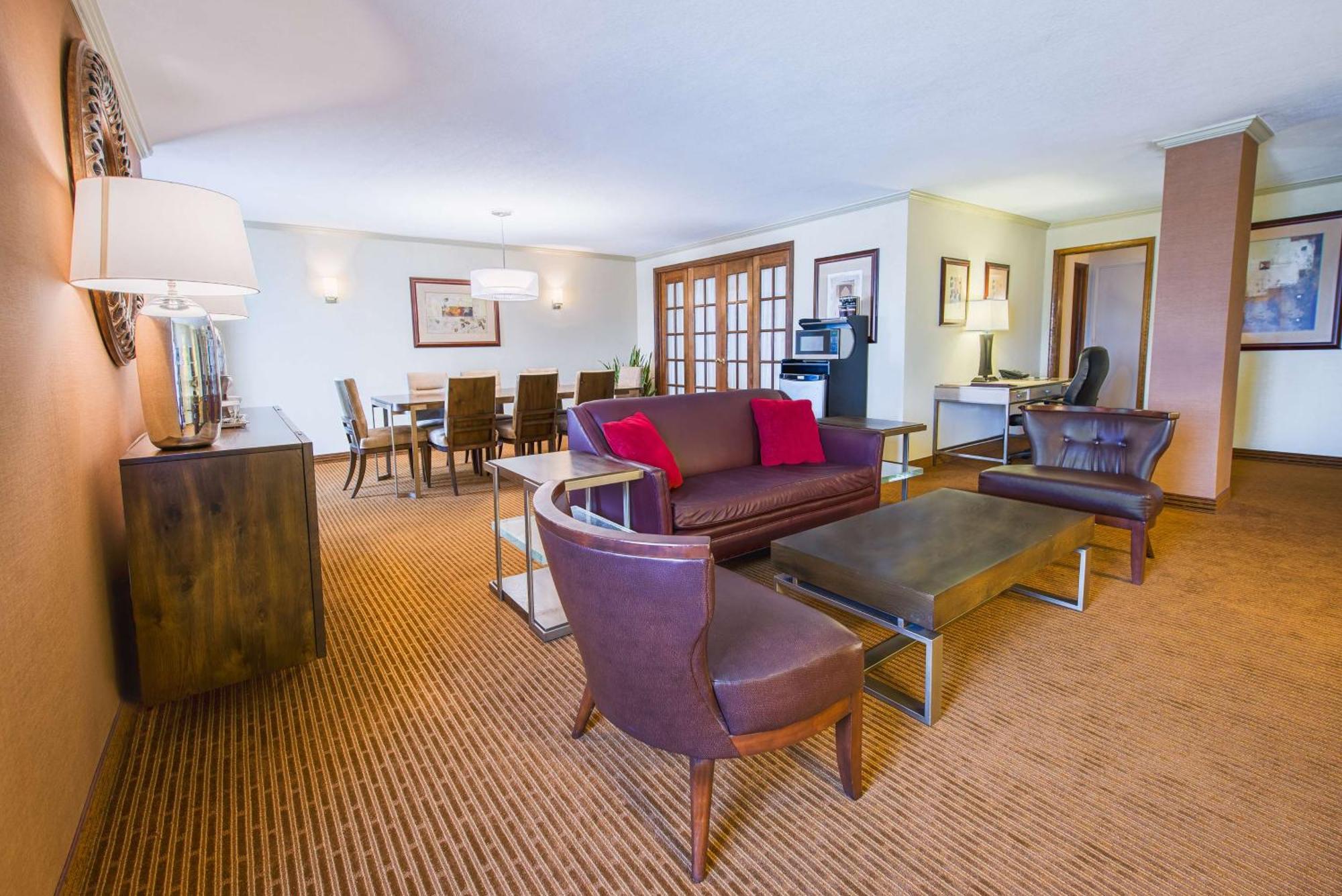 Готель Doubletree By Hilton Philadelphia Airport Екстер'єр фото